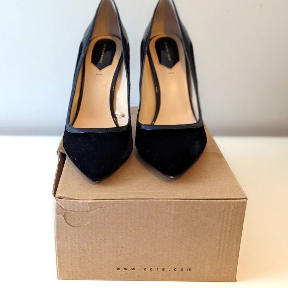 Zara Black Patent/Velvet Stiletto Pumps Size 8/39